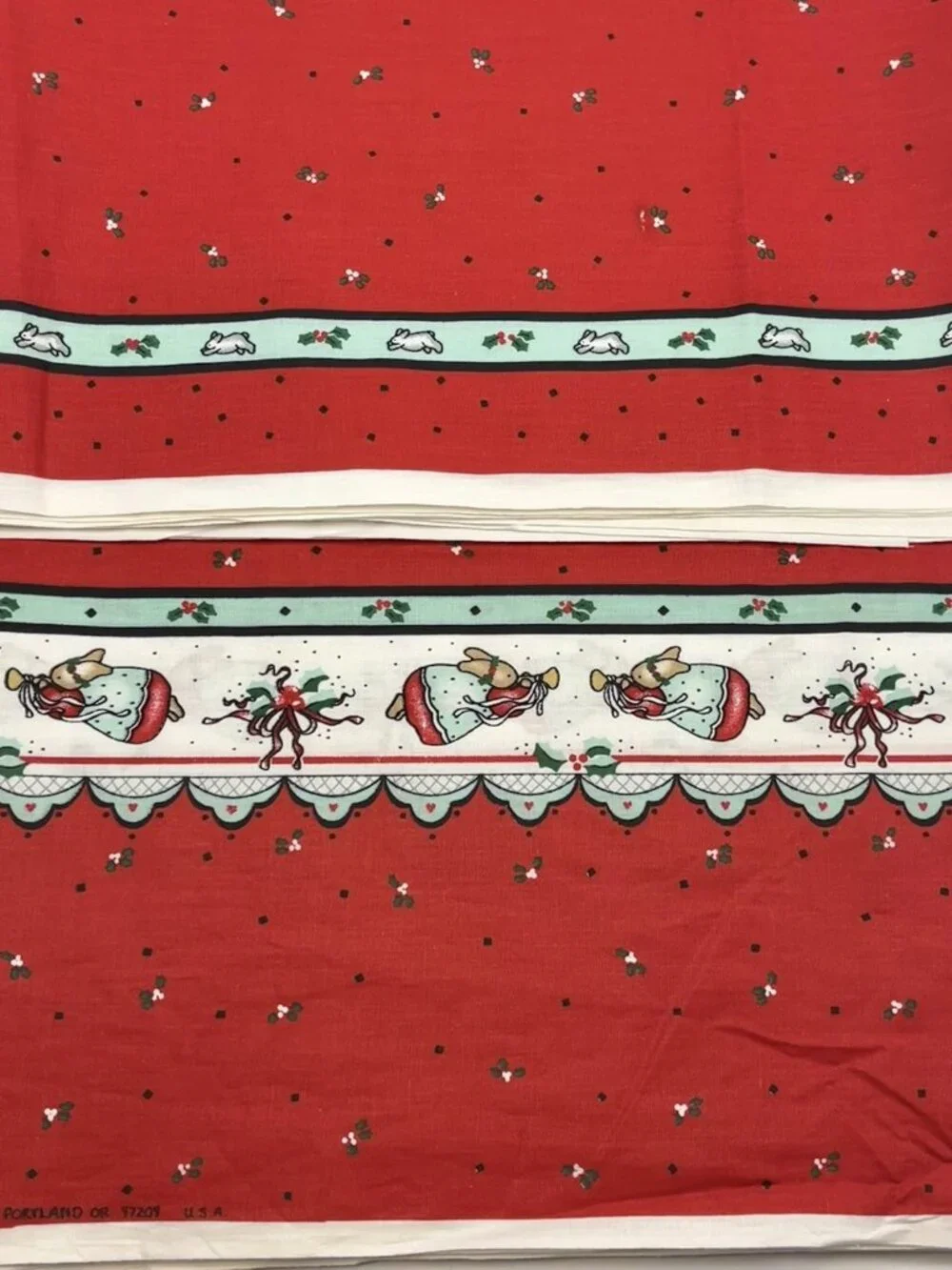 VTG Daisy Kingdom Honey Bunny Red Christmas Cotton Fabric 1 Yard 45” Wide